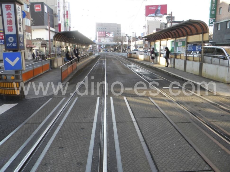 はりまや橋メンズエステの駅前の写真です。picture of Harimayabashi station where to find spa and massage salons