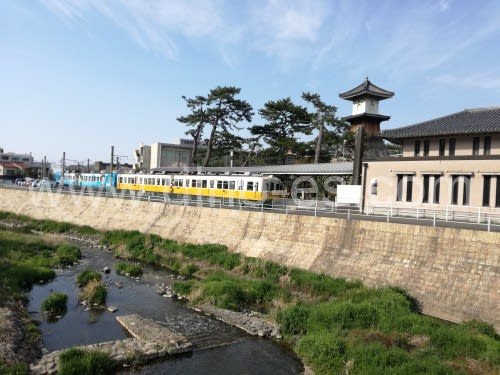 琴電琴平メンズエステの駅前の写真です。picture of Kotoden Kotohira station where to find spa and massage salons