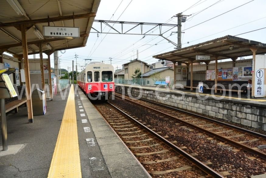 八栗メンズエステの駅前の写真です。picture of Yakuri station where to find spa and massage salons