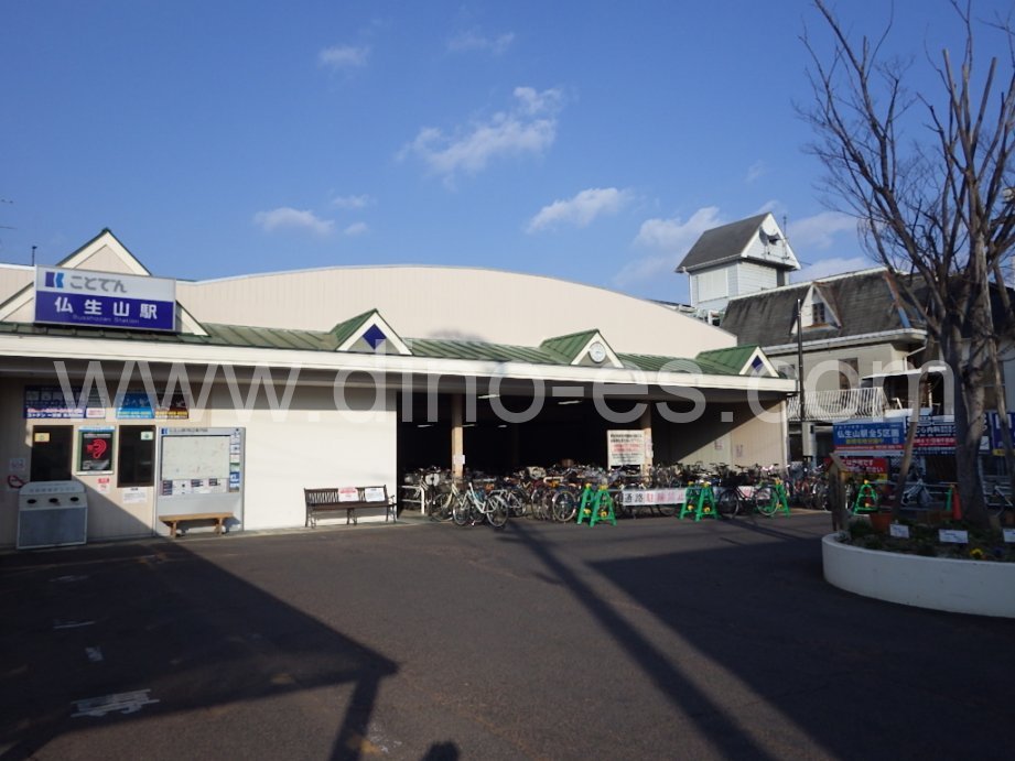 仏生山メンズエステの駅前の写真です。picture of Busshōzan station where to find spa and massage salons