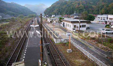 南大嶺メンズエステの駅前の写真です。picture of Minami-Ōmine station where to find spa and massage salons