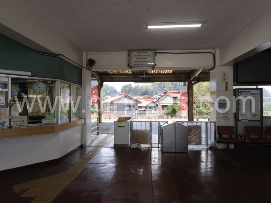 美祢メンズエステの駅前の写真です。picture of Mine station where to find spa and massage salons