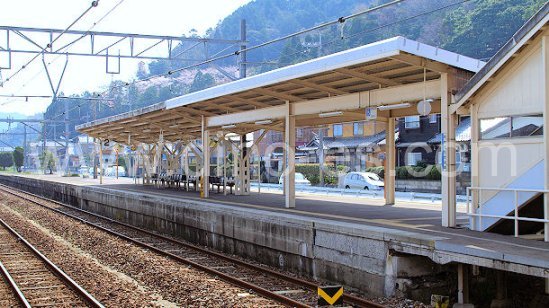 若狭高浜メンズエステの駅前の写真です。picture of Wakasa-Takahama station where to find spa and massage salons