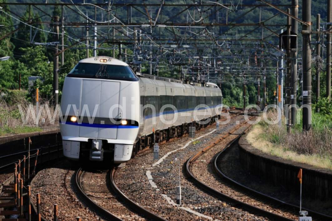 新疋田メンズエステの駅前の写真です。picture of Shin-Hikida station where to find spa and massage salons