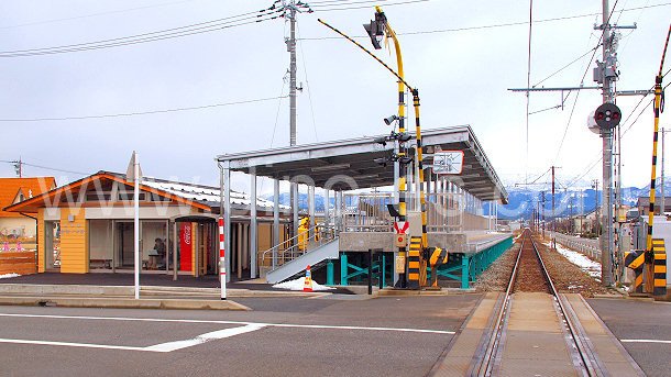 相ノ木メンズエステの駅前の写真です。picture of Ainoki station where to find spa and massage salons