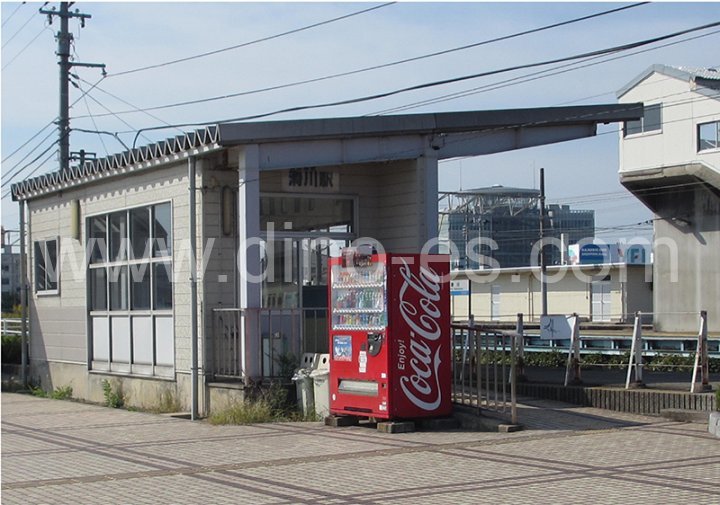 滑川メンズエステの駅前の写真です。picture of Namerikawa station where to find spa and massage salons