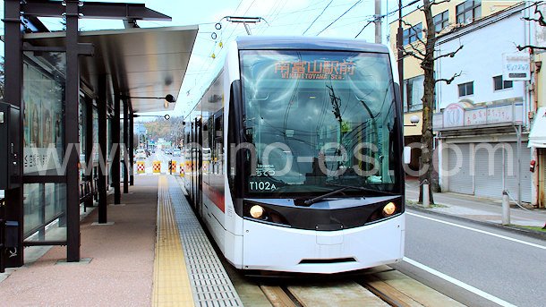 大学前(富山)メンズエステの駅前の写真です。picture of Daigakumae station where to find spa and massage salons