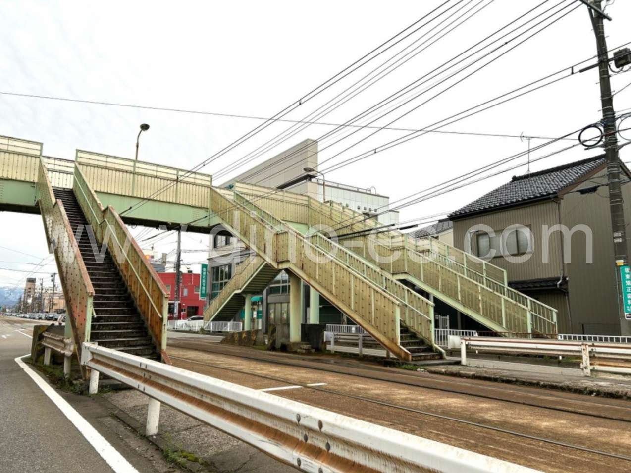 堀川小泉メンズエステの駅前の写真です。picture of Horikawa-Koizumi station where to find spa and massage salons
