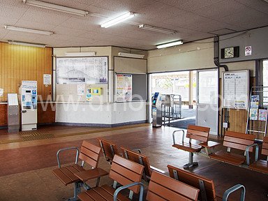 動橋メンズエステの駅前の写真です。picture of Iburihashi station where to find spa and massage salons