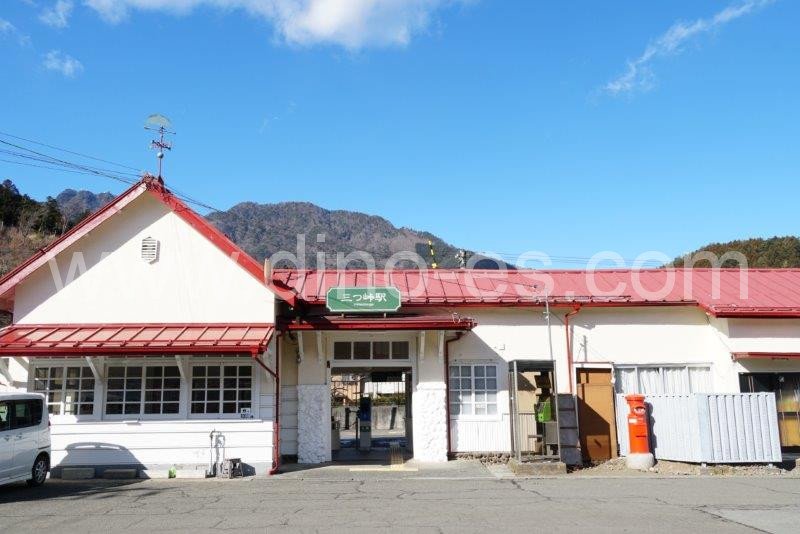 三つ峠メンズエステの駅前の写真です。picture of Mitsutōge station where to find spa and massage salons