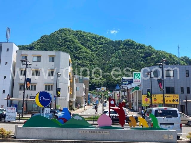 大月メンズエステの駅前の写真です。picture of Ōtsuki station where to find spa and massage salons