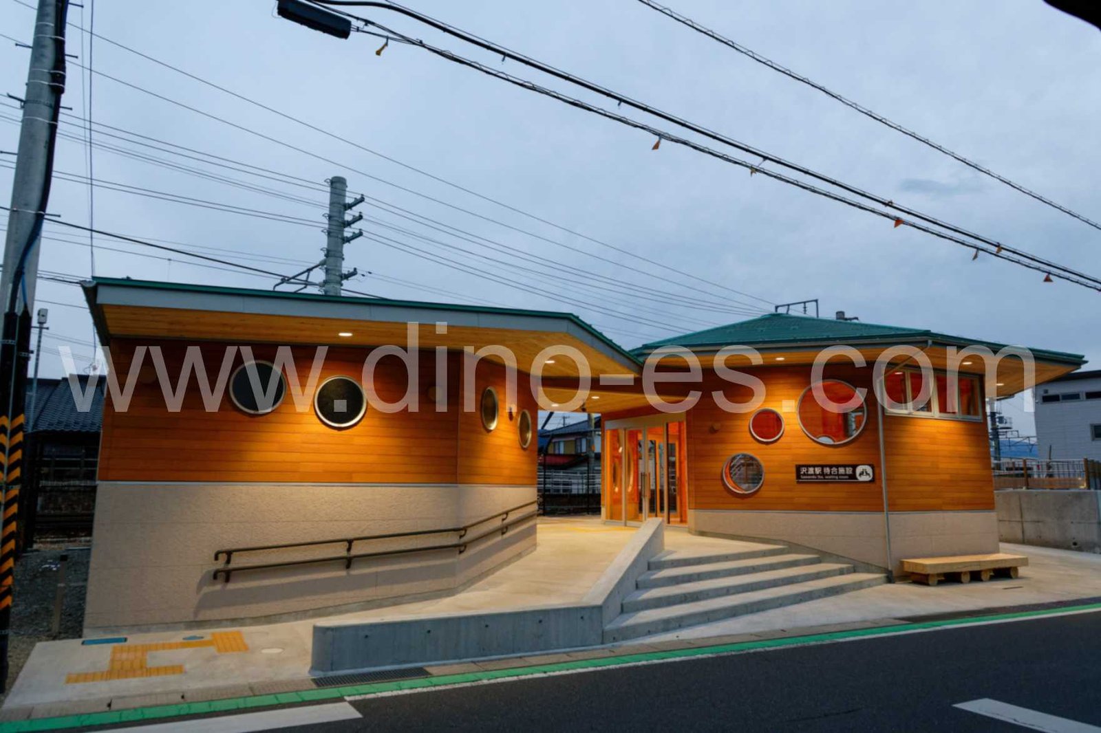 沢渡メンズエステの駅前の写真です。picture of Sawando station where to find spa and massage salons