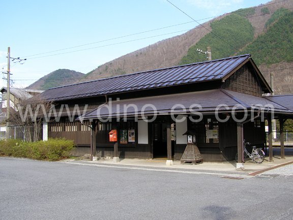 贄川メンズエステの駅前の写真です。picture of Niekawa station where to find spa and massage salons