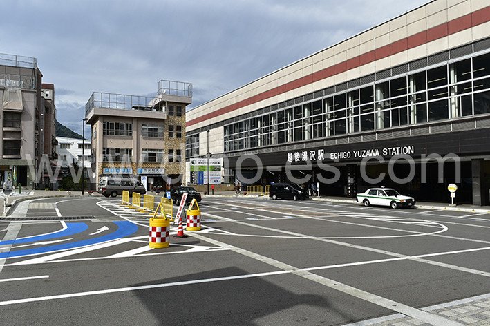 越後湯沢メンズエステの駅前の写真です。picture of Echigo-Yuzawa station where to find spa and massage salons