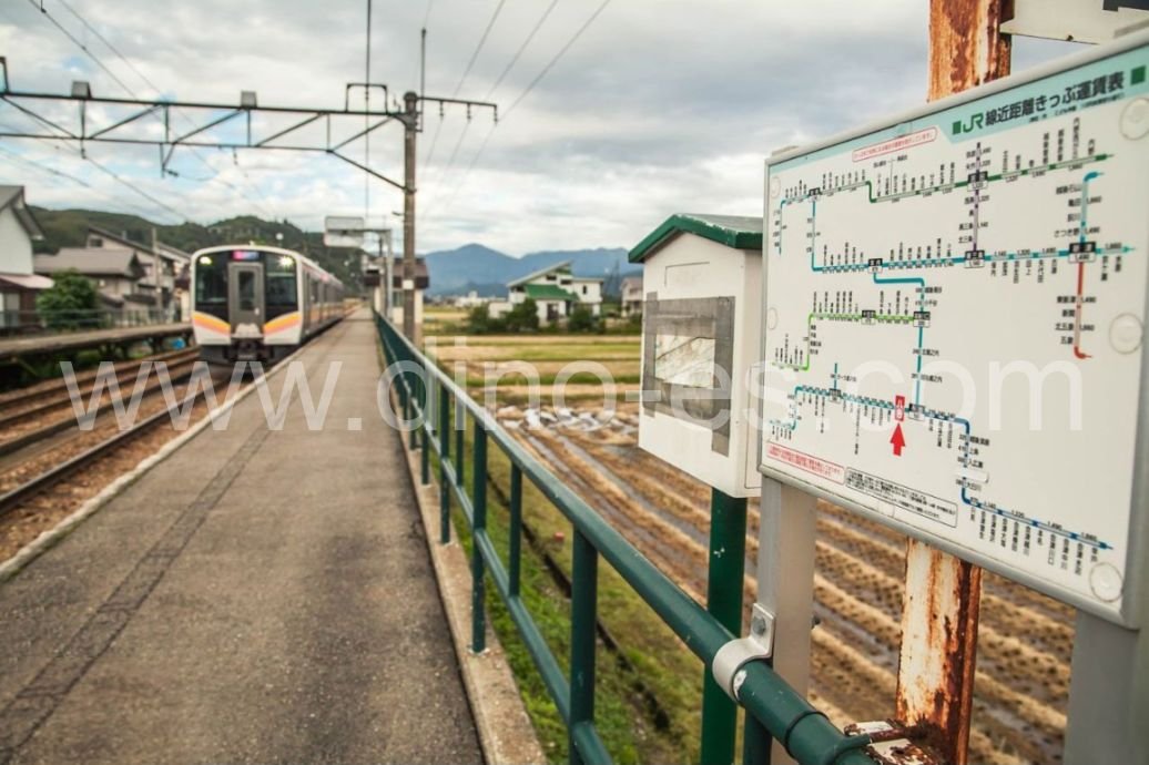 八色メンズエステの駅前の写真です。picture of Yairo station where to find spa and massage salons