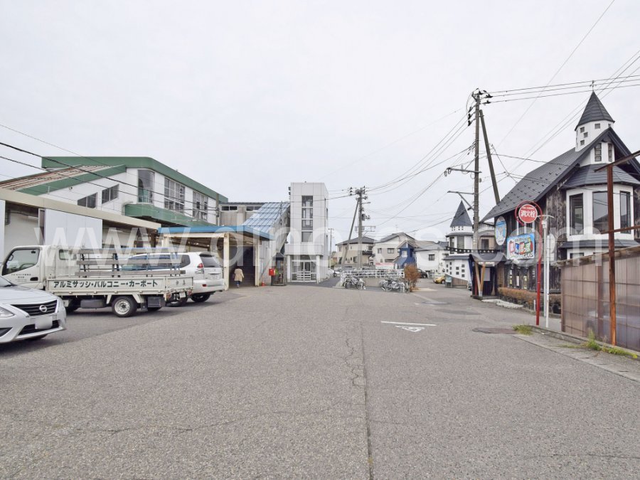 寺尾メンズエステの駅前の写真です。picture of Terao station where to find spa and massage salons