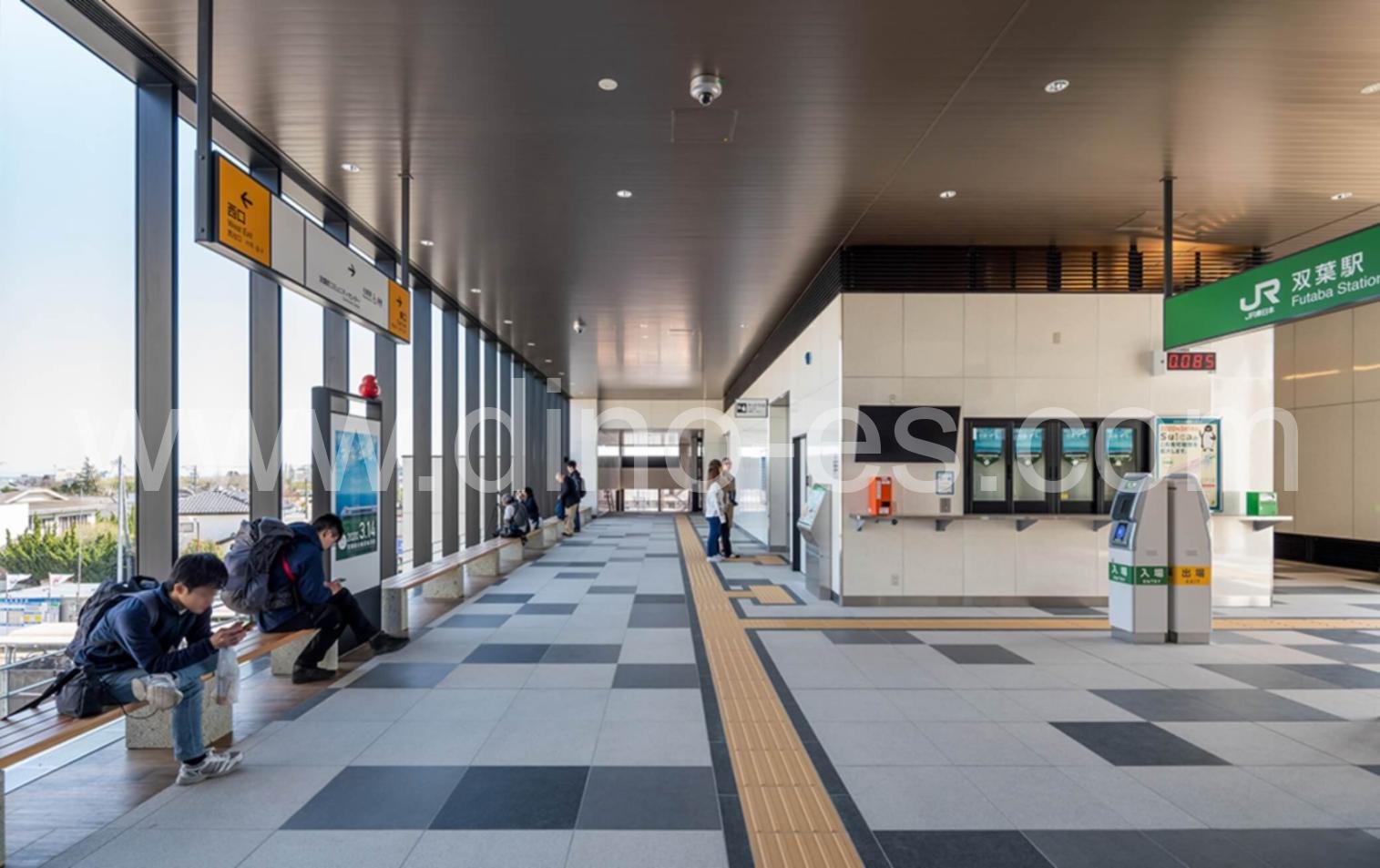 双葉メンズエステの駅前の写真です。picture of Futaba station where to find spa and massage salons