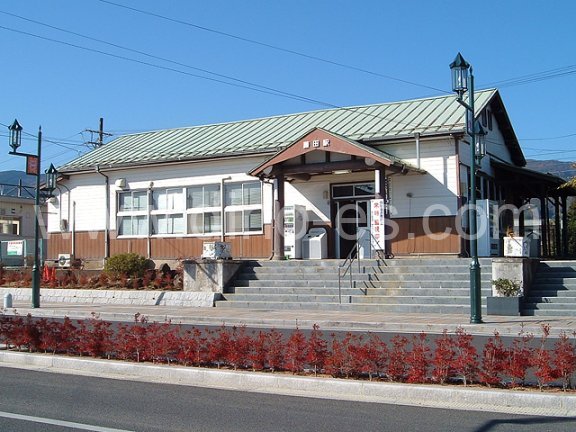 藤田メンズエステの駅前の写真です。picture of Fujita station where to find spa and massage salons