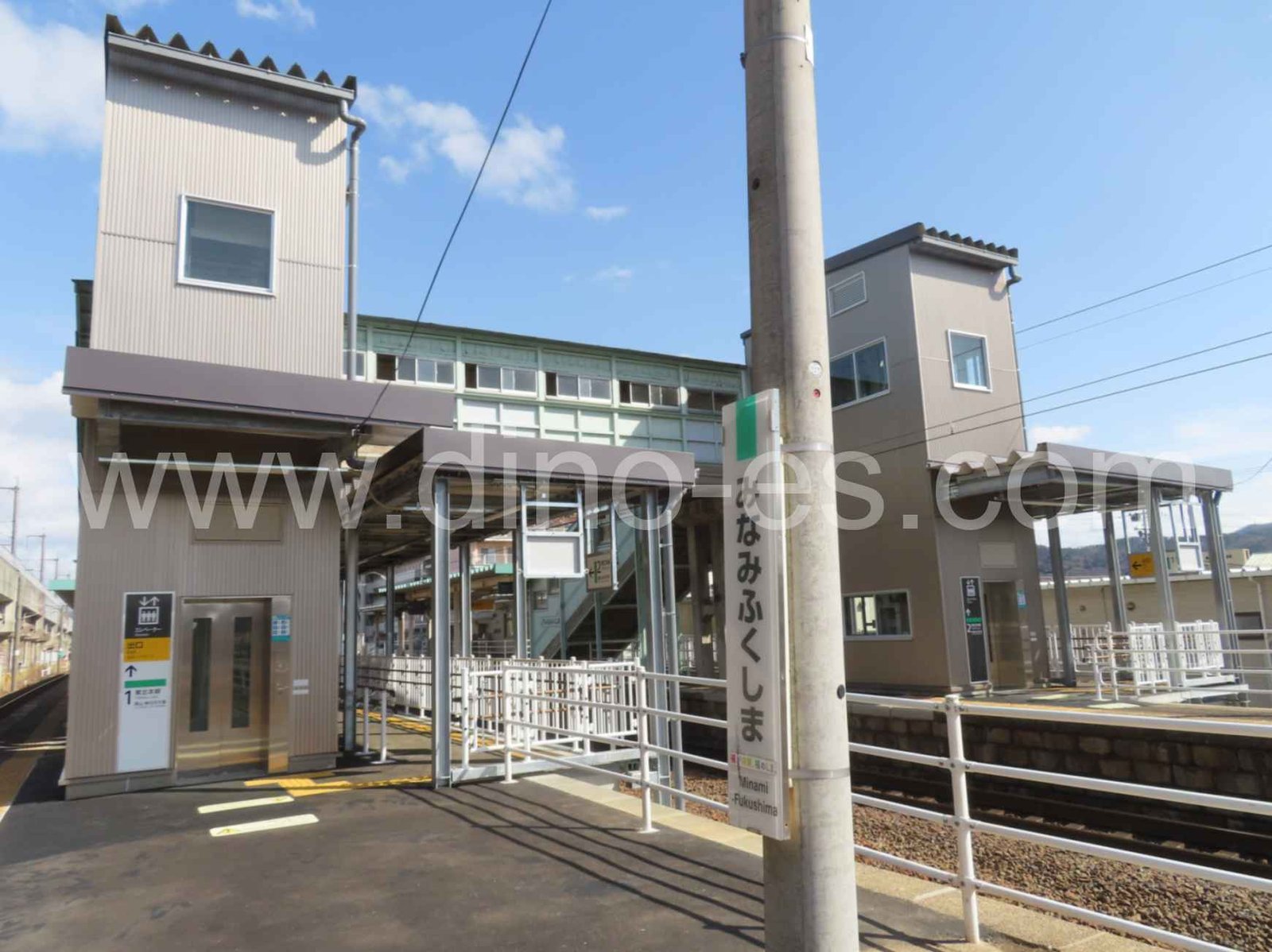南福島メンズエステの駅前の写真です。picture of Minami-Fukushima station where to find spa and massage salons