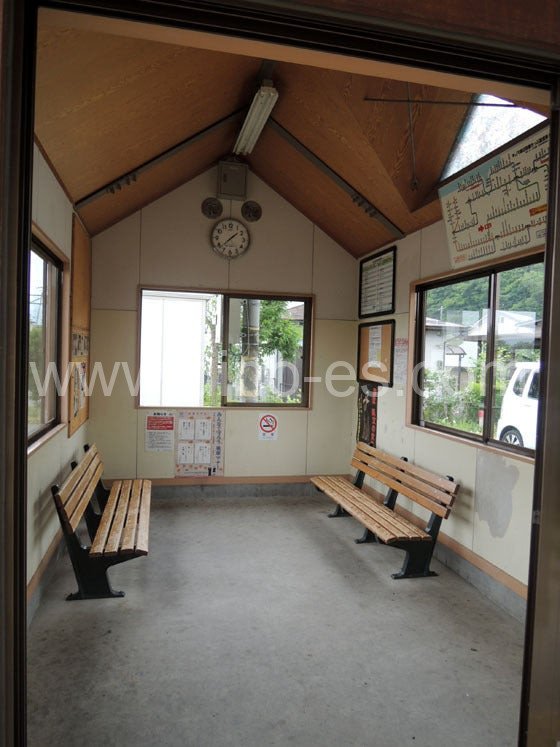 楯山メンズエステの駅前の写真です。picture of Tateyama station where to find spa and massage salons