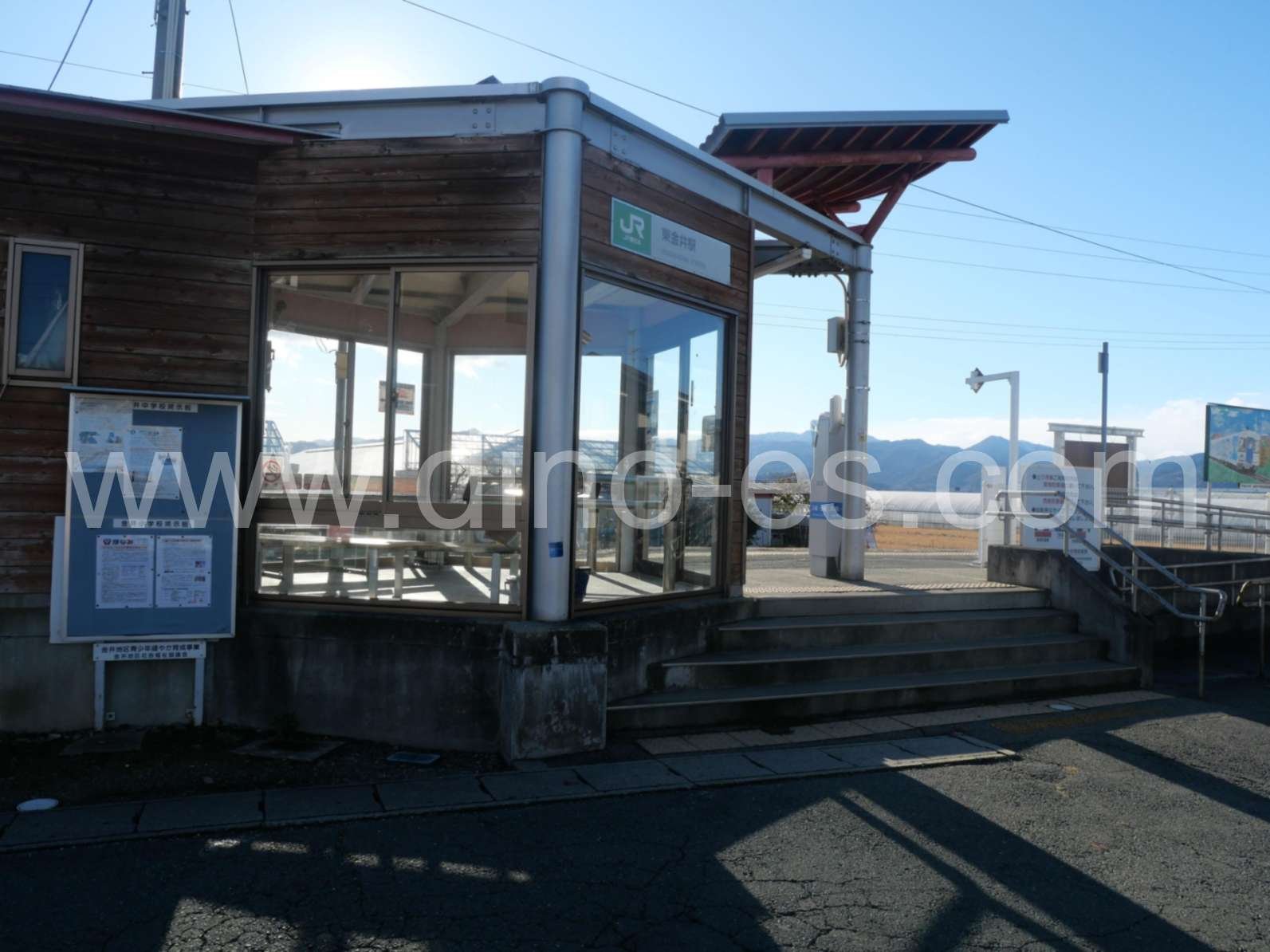 東金井メンズエステの駅前の写真です。picture of Higashi-Kanai station where to find spa and massage salons