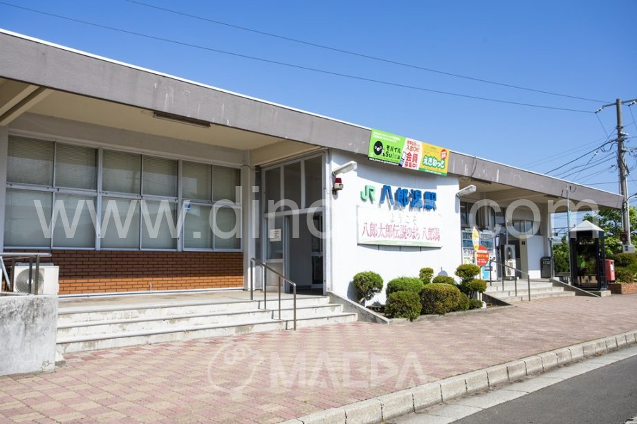 八郎潟メンズエステの駅前の写真です。picture of Hachirōgata station where to find spa and massage salons