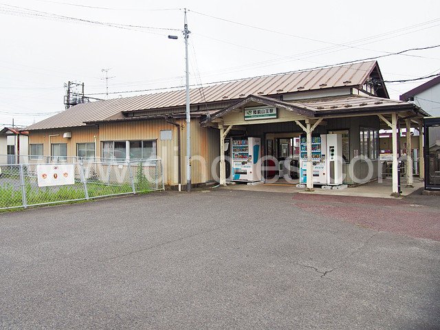陸前山王メンズエステの駅前の写真です。picture of Rikuzen-Sannō station where to find spa and massage salons
