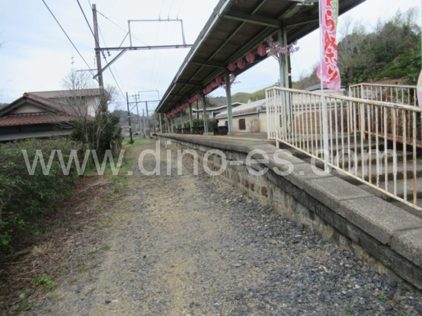 大池遊園メンズエステの駅前の写真です。picture of Oikeyūen station where to find spa and massage salons