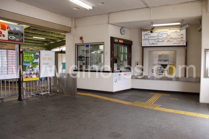 近江長岡メンズエステの駅前の写真です。picture of Ōmi-Nagaoka station where to find spa and massage salons