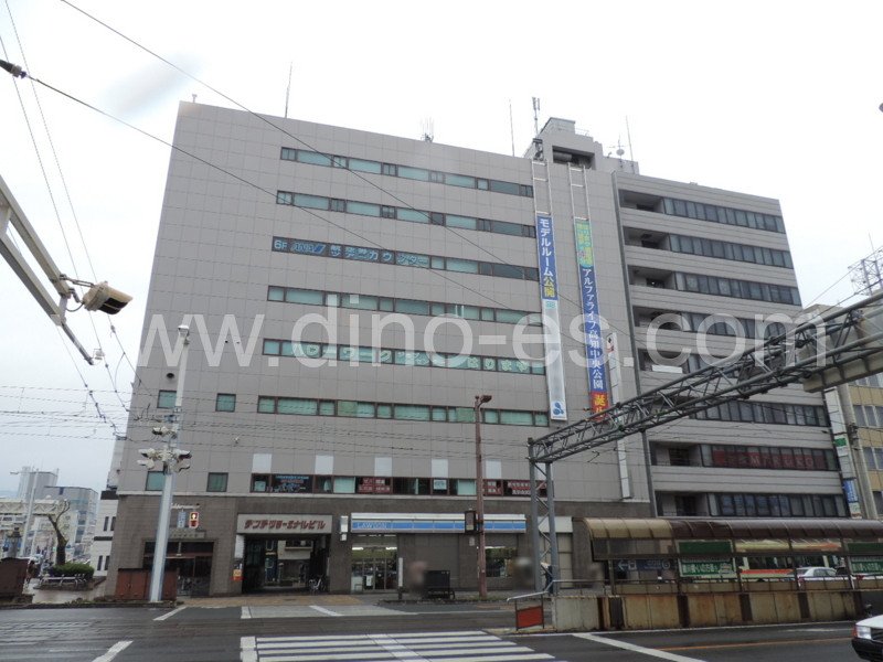 デンテツターミナルビメンズエステの駅前の写真です。picture of Dentetsu Tāminaru Biru Mae station where to find spa and massage salons