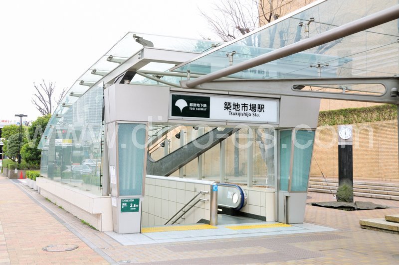 築地メンズエステの駅前の写真です。picture of Tsukiji station where to find spa and massage salons