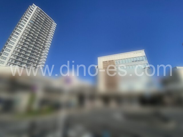 東中野メンズエステの駅前の写真です。picture of Higashi-Nakano station where to find spa and massage salons