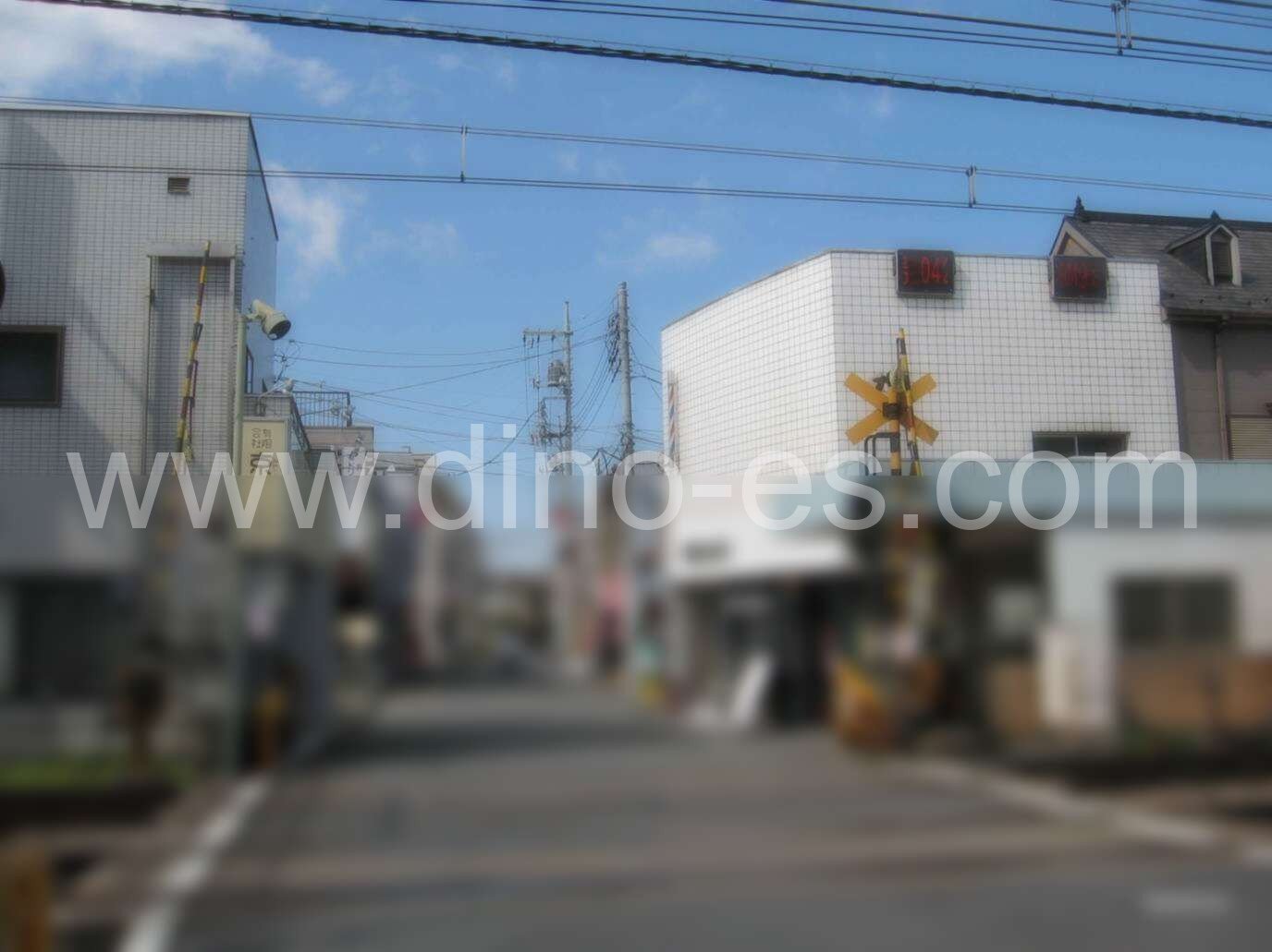 南平メンズエステの駅前の写真です。picture of Minamidaira station where to find spa and massage salons