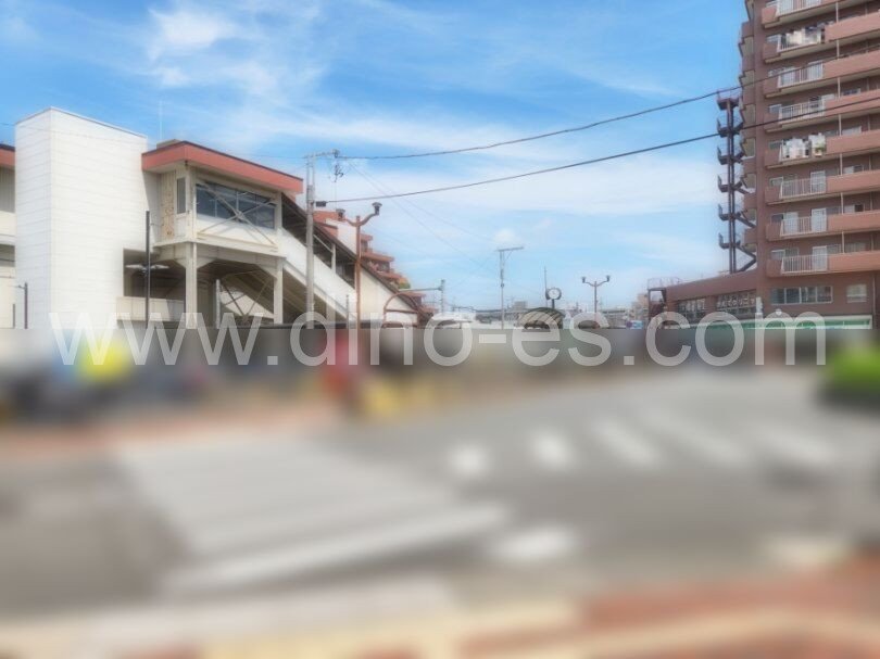 新狭山メンズエステの駅前の写真です。picture of Shin-Sayama station where to find spa and massage salons