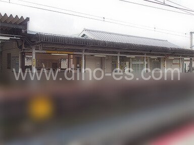 木幡(ＪＲ)メンズエステの駅前の写真です。picture of Kobata station where to find spa and massage salons