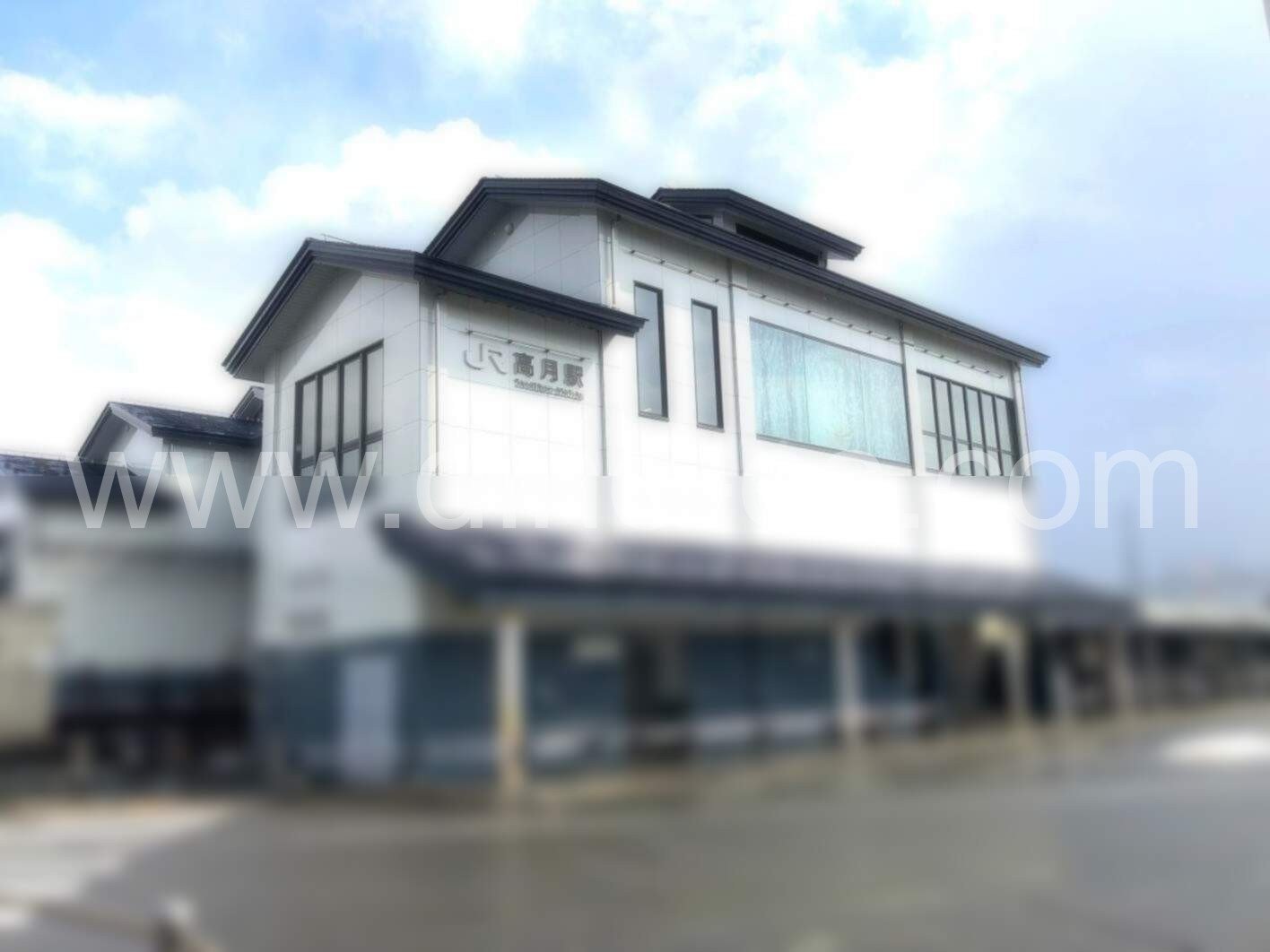 高月メンズエステの駅前の写真です。picture of Takatsuki station where to find spa and massage salons