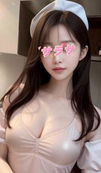 ナナちゃん (23歳) T160 (D) 綺麗さと可愛さが交り合った美女！とても明るく笑顔も素敵、そしてスレンダーでスタイル抜群美女！指名率抜群な彼女の心のこもった愛情マッサージは最高級です！