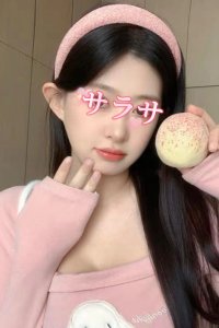 えり (23歳) T160 B70 (E) W56 H88 可愛くて柔らかな雰囲気の癒し系セラピスト！スタイルも良くマッサージも上手でとっても優しい女の子です☆上級のマッサージで癒しの一時をたっぷりお過ごしください
