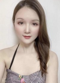 みつき 色白の清楚系美人です。本日は15時〜23時まで出勤をしております！お時間ある方はぜひ癒されに来てくださいね。ご予約お待ちしております。