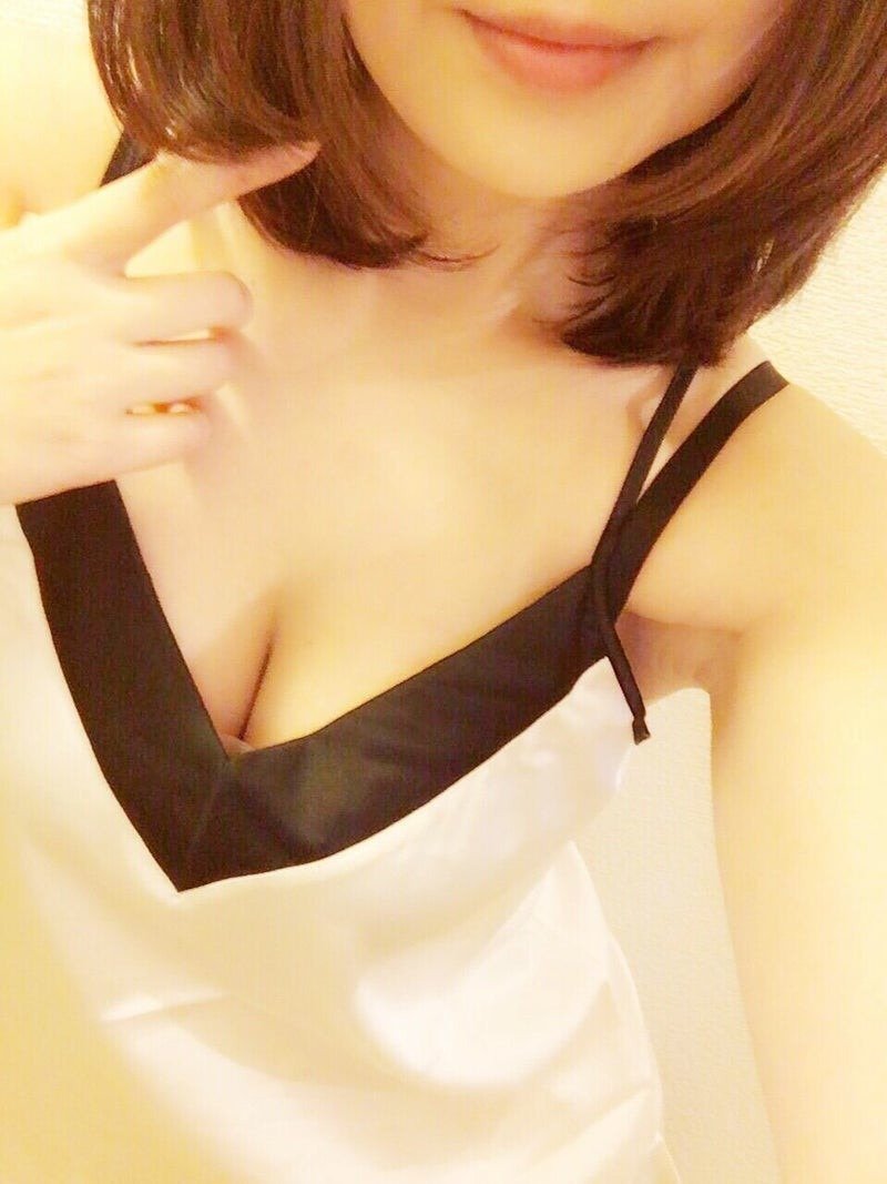 心斎橋の「LULU~ルル~」電話番号:070-3195-4240