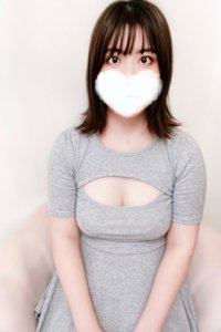 えり (22歳) (F)