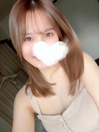 神崎 ひなた (24歳) (D)