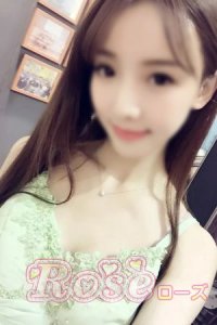なな (24歳) T157 B85 (D) W55 H87 綺麗で清楚なモデル体型セラピスト、雰囲気と丁寧な接客。経験もあるセラピストなので満足できると思います。落ち着きのある中身、雰囲気で癒されます。是非、ご予約をお待ちしております