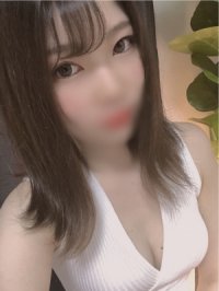 七海 りさ (24歳)