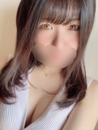 中原 あすか (23歳) (D)