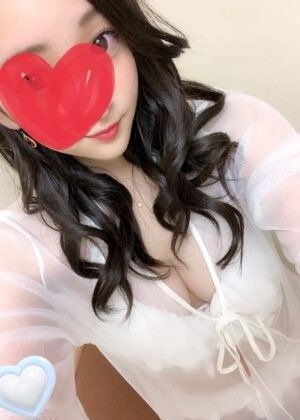 美栄橋の「moremore モアモア」電話番号：090-7473-8844