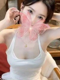もも (24歳) 礼儀正しく愛想も良く初対面でも楽しくお話できます。マッサージの経験も豊で、ぜひその良さを実感して下さい！