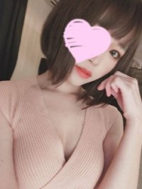 雨乃 りんご (20歳) (C)