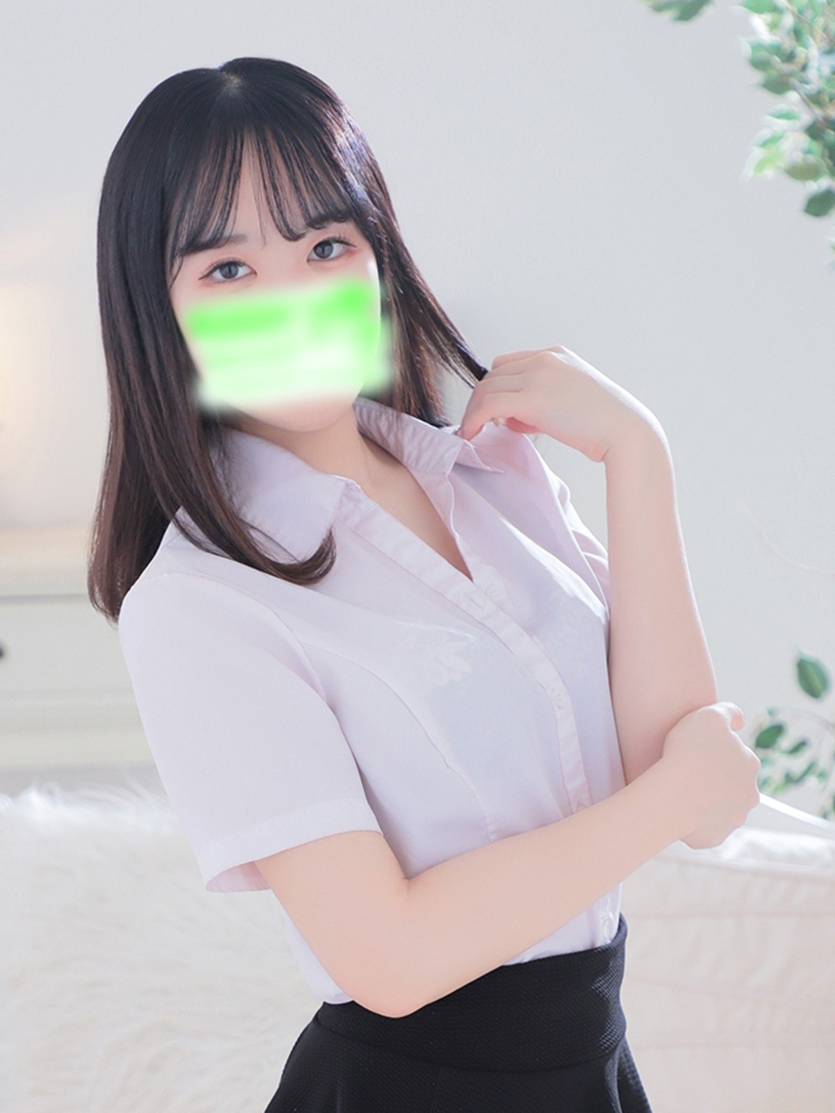 新橋の「NADIA 新橋」電話番号：03-6432-4482