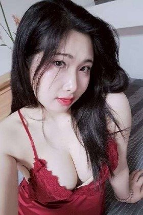 秦野の「LOVEフォー」電話番号:050-6881-6402